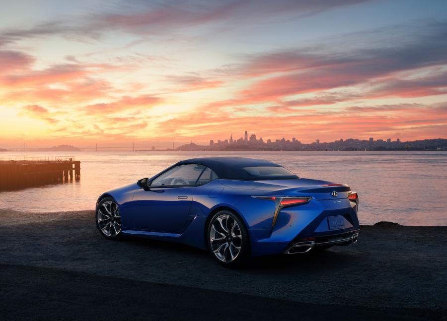  Lexus LC500 Convertible 2020 года  (NA) (фото 4 из 42)